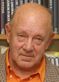 T. Ágoston László 